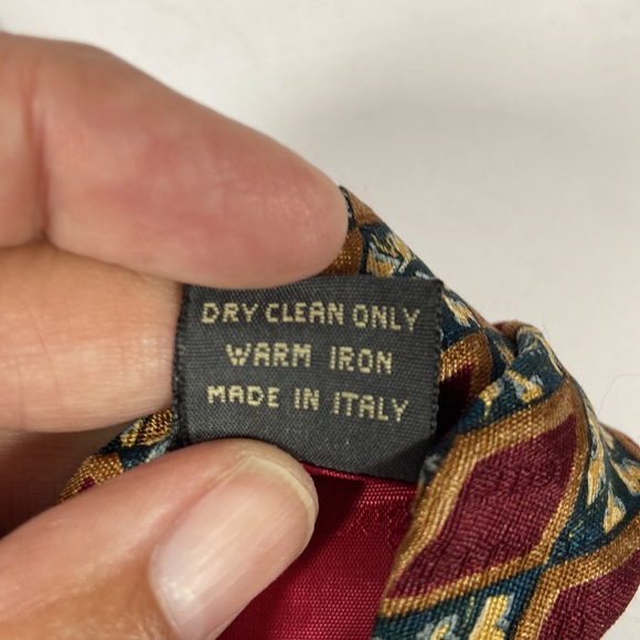 Ermenegildo Zegna Silk Tie - Picture 4 of 9